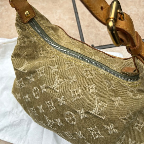 💚💚 RARE  RETIRED authentic Louis Vuitton LICHEN green denim, baggy pm - Picture 11 of 16